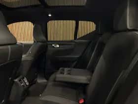 Volvo EX40 (2025) thumbnail 14