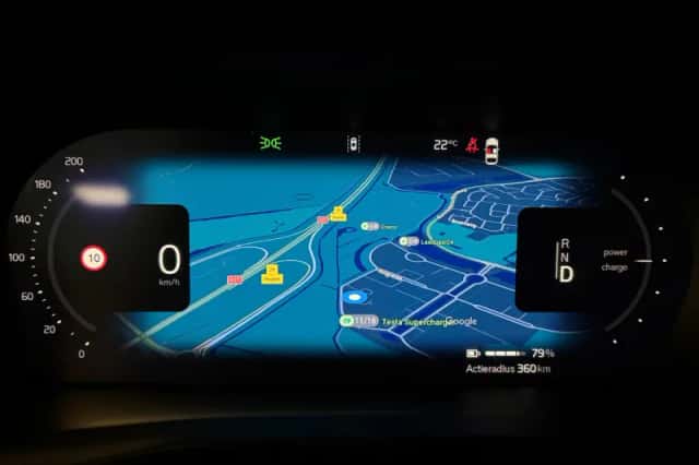 Volvo EX40 (2025) thumbnail 20