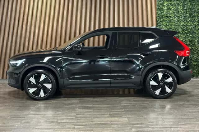 Volvo EX40 (2025) thumbnail 5