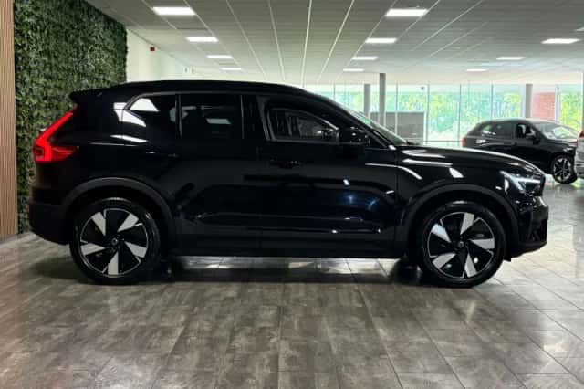 Volvo EX40 (2025) thumbnail 8