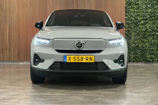 Volvo C40 (2024) thumbnail 2