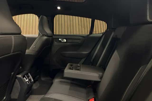 Volvo C40 (2024) thumbnail 14