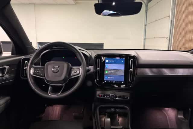 Volvo C40 (2024) thumbnail 15