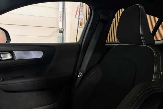 Volvo C40 (2024) thumbnail 37