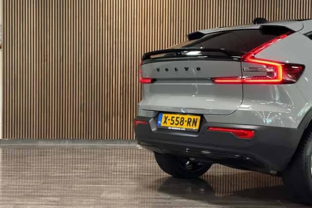 Volvo C40 (2024) thumbnail 10