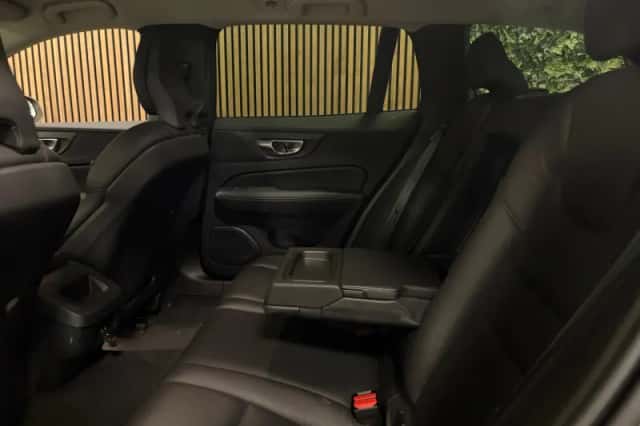 Volvo V60 (2021) thumbnail 15
