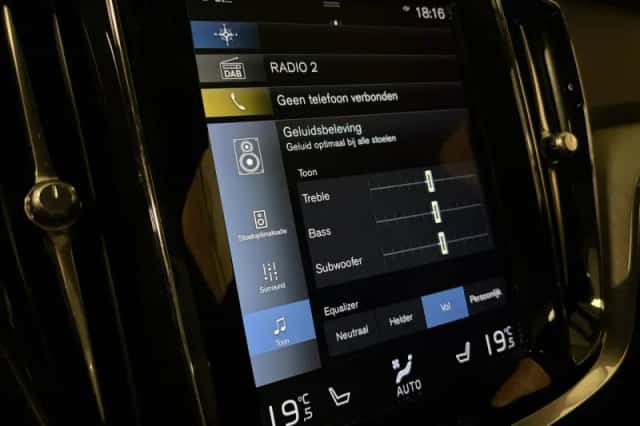 Volvo V60 (2021) thumbnail 32