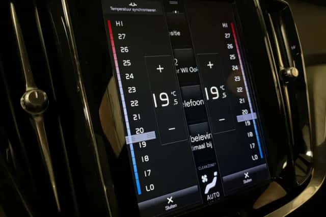 Volvo V60 (2021) thumbnail 33
