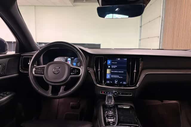 Volvo V60 (2020) thumbnail 17