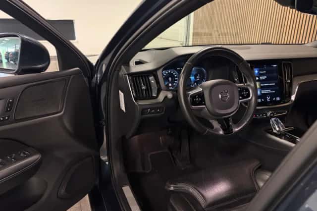 Volvo V60 (2020) thumbnail 18