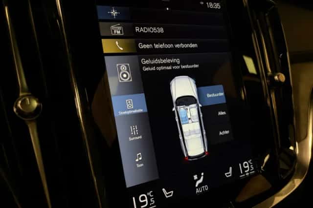 Volvo V60 (2020) thumbnail 32