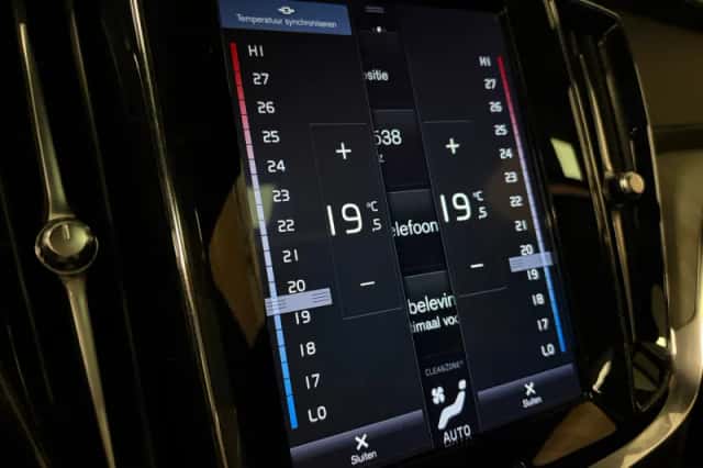 Volvo V60 (2020) thumbnail 36