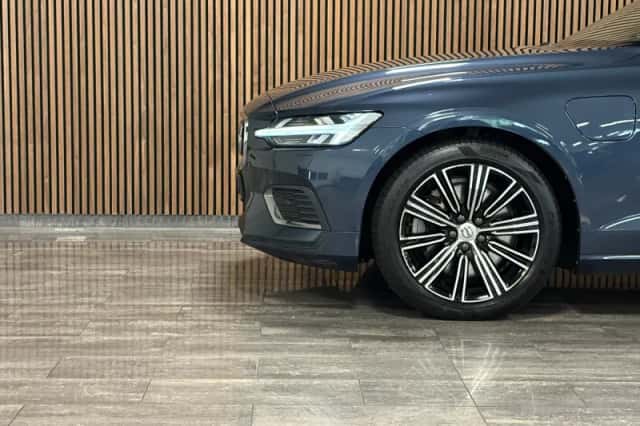 Volvo V60 (2020) thumbnail 6