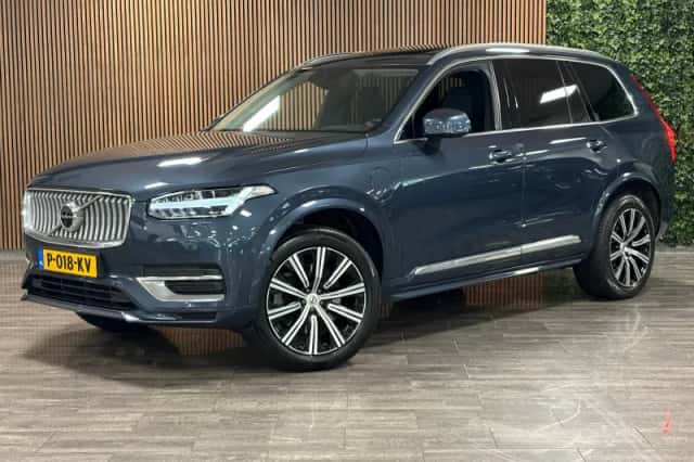 Volvo XC90 (2022) thumbnail 1