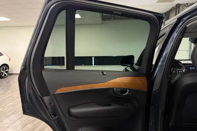 Volvo XC90 (2022) thumbnail 14