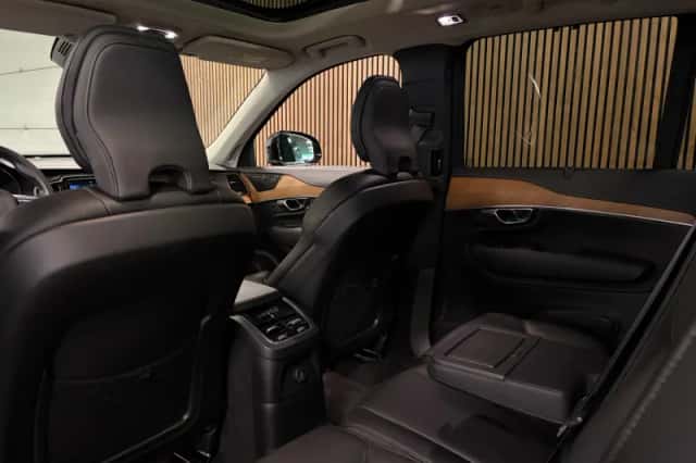 Volvo XC90 (2022) thumbnail 16