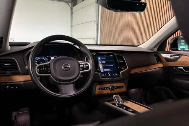 Volvo XC90 (2022) thumbnail 20