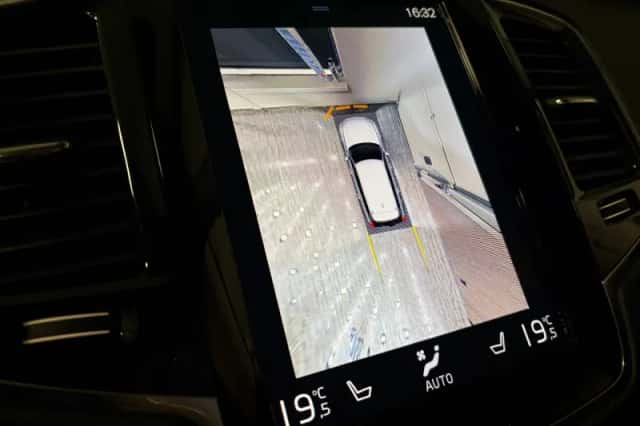 Volvo XC90 (2022) thumbnail 29