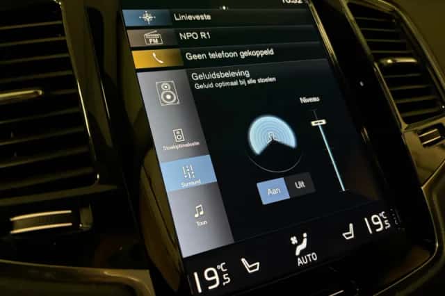 Volvo XC90 (2022) thumbnail 33