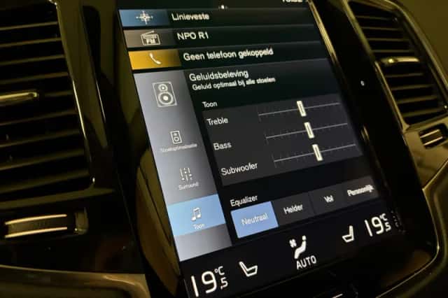 Volvo XC90 (2022) thumbnail 34