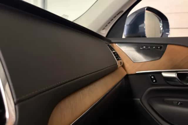 Volvo XC90 (2022) thumbnail 42