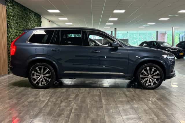 Volvo XC90 (2022) thumbnail 8