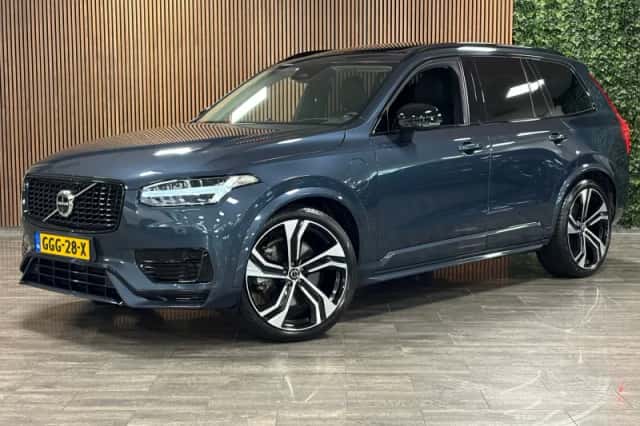Volvo XC90 (2024) thumbnail 1