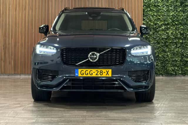 Volvo XC90 (2024) thumbnail 2
