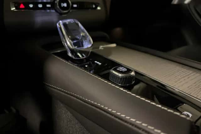 Volvo XC90 (2024) thumbnail 58