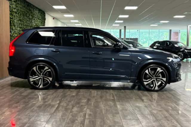 Volvo XC90 (2024) thumbnail 8