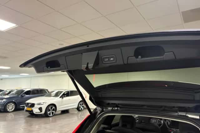 Volvo XC60 (2024) thumbnail 12