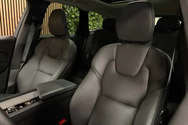 Volvo XC60 (2024) thumbnail 20