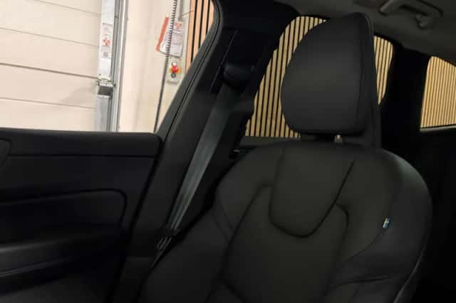 Volvo XC60 (2024) thumbnail 45