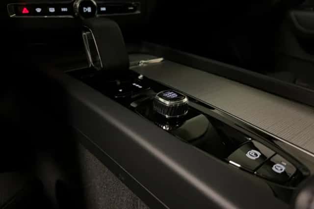 Volvo XC60 (2024) thumbnail 47