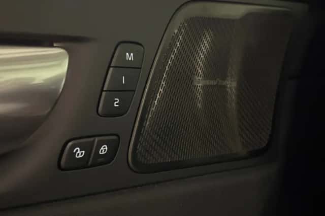 Volvo XC60 (2024) thumbnail 48