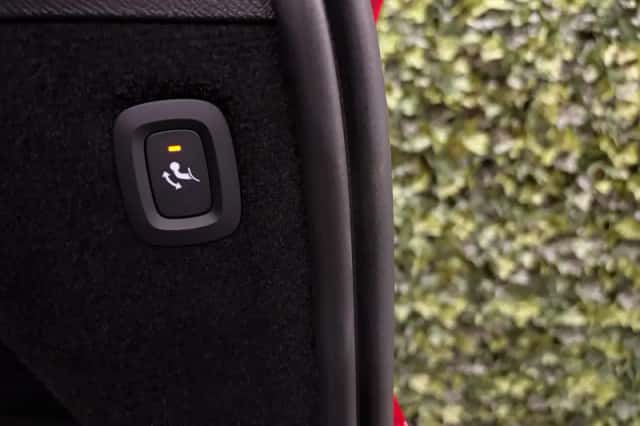 Volvo XC90 (2023) thumbnail 13