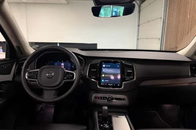 Volvo XC90 (2023) thumbnail 19
