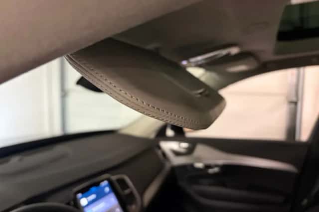 Volvo XC90 (2023) thumbnail 50