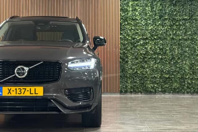 Volvo XC90 (2023) thumbnail 10