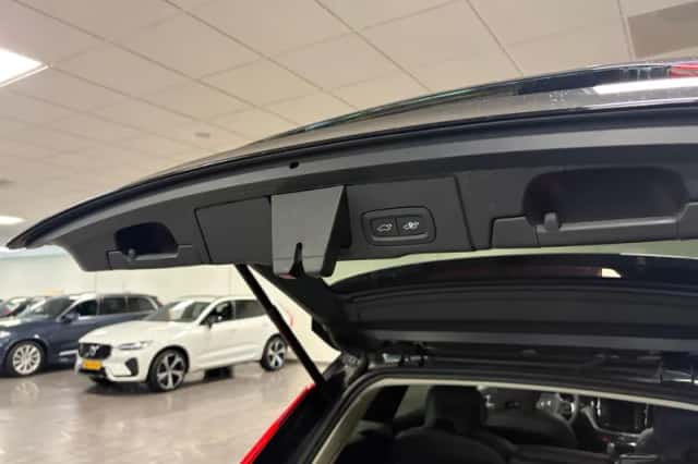 Volvo XC60 (2023) thumbnail 12