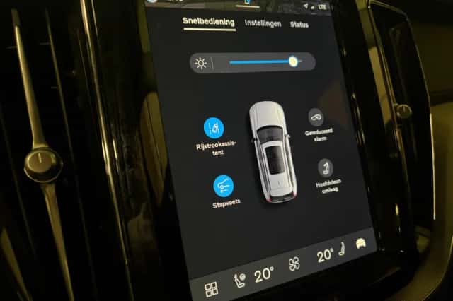 Volvo XC60 (2023) thumbnail 31