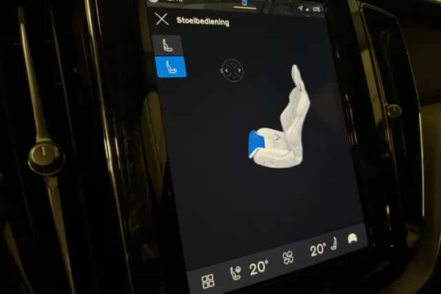 Volvo XC60 (2023) thumbnail 38