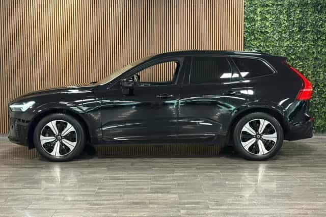Volvo XC60 (2023) thumbnail 5
