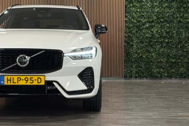 Volvo XC60 (2021) thumbnail 11