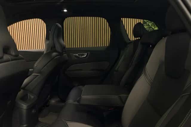 Volvo XC60 (2021) thumbnail 15