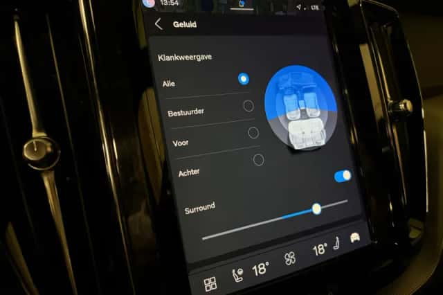 Volvo XC60 (2021) thumbnail 30