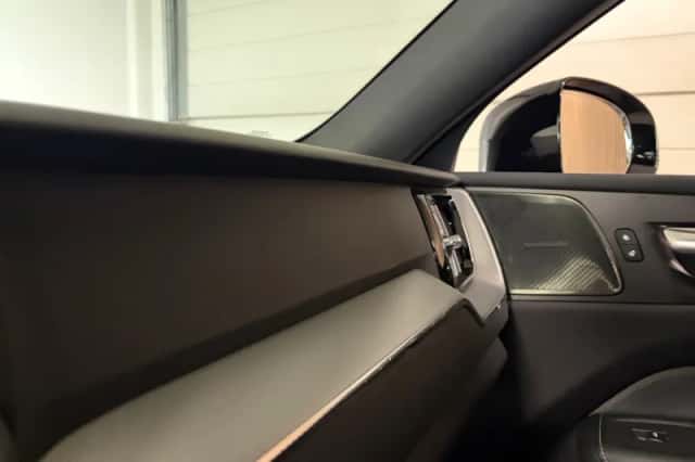 Volvo XC60 (2021) thumbnail 35