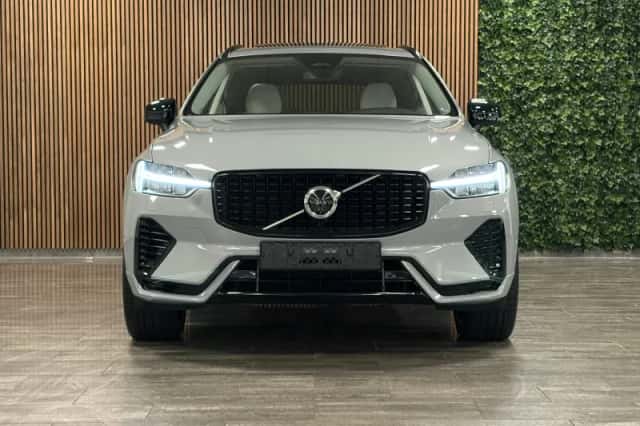 Volvo XC60 (2023) thumbnail 2