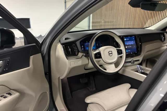Volvo XC60 (2023) thumbnail 19