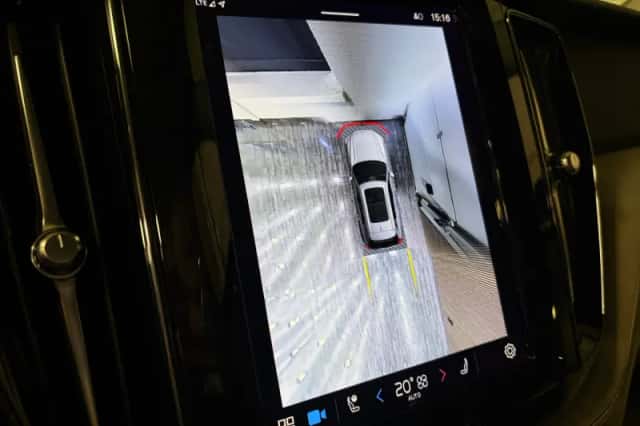 Volvo XC60 (2023) thumbnail 24